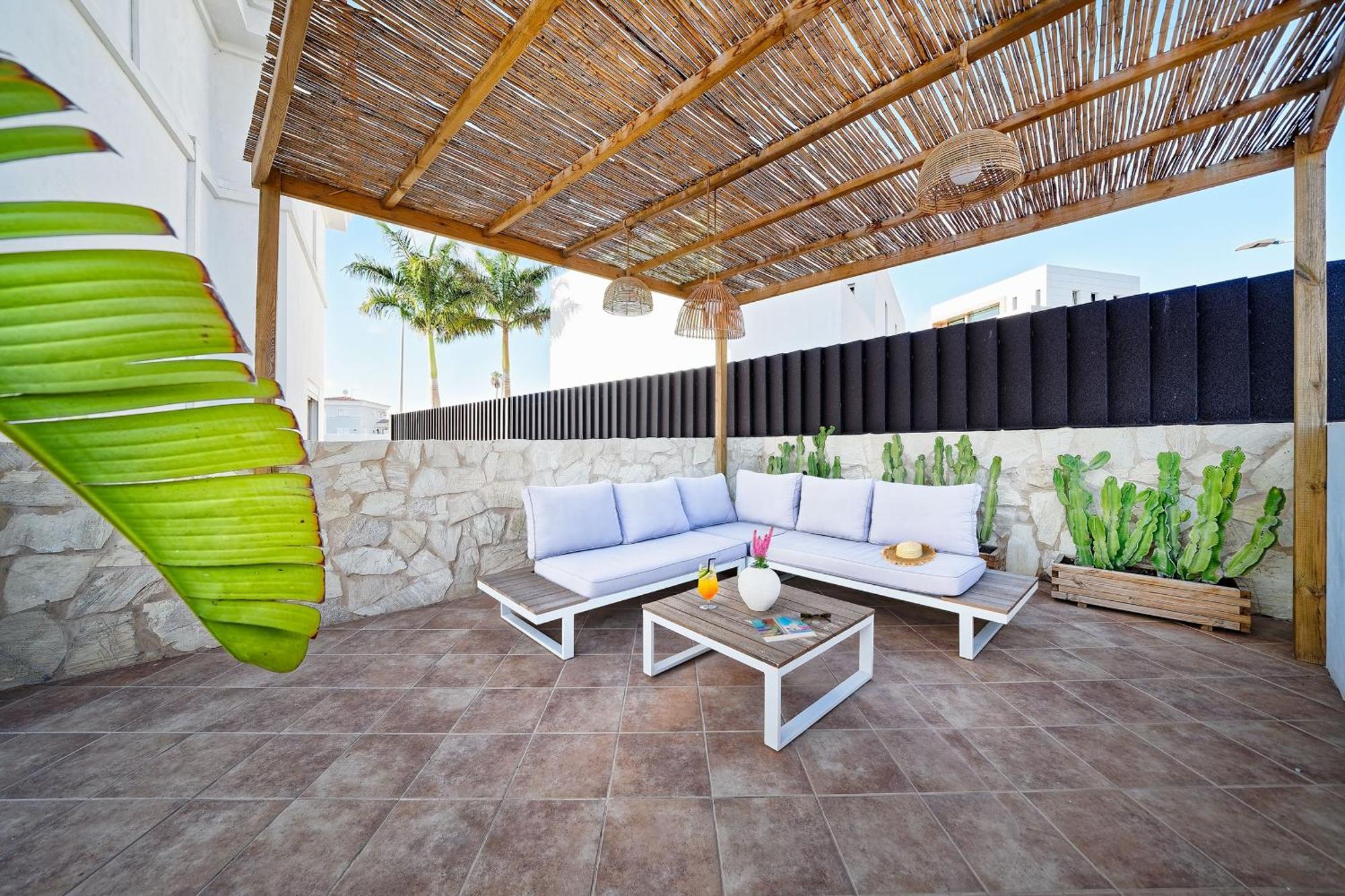 Villa Laravi By Maspalomas Holiday Villas Meloneras Exterior photo